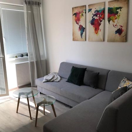 Samorin Modern Apartmens Private Parking - Air Conditioning Esterno foto