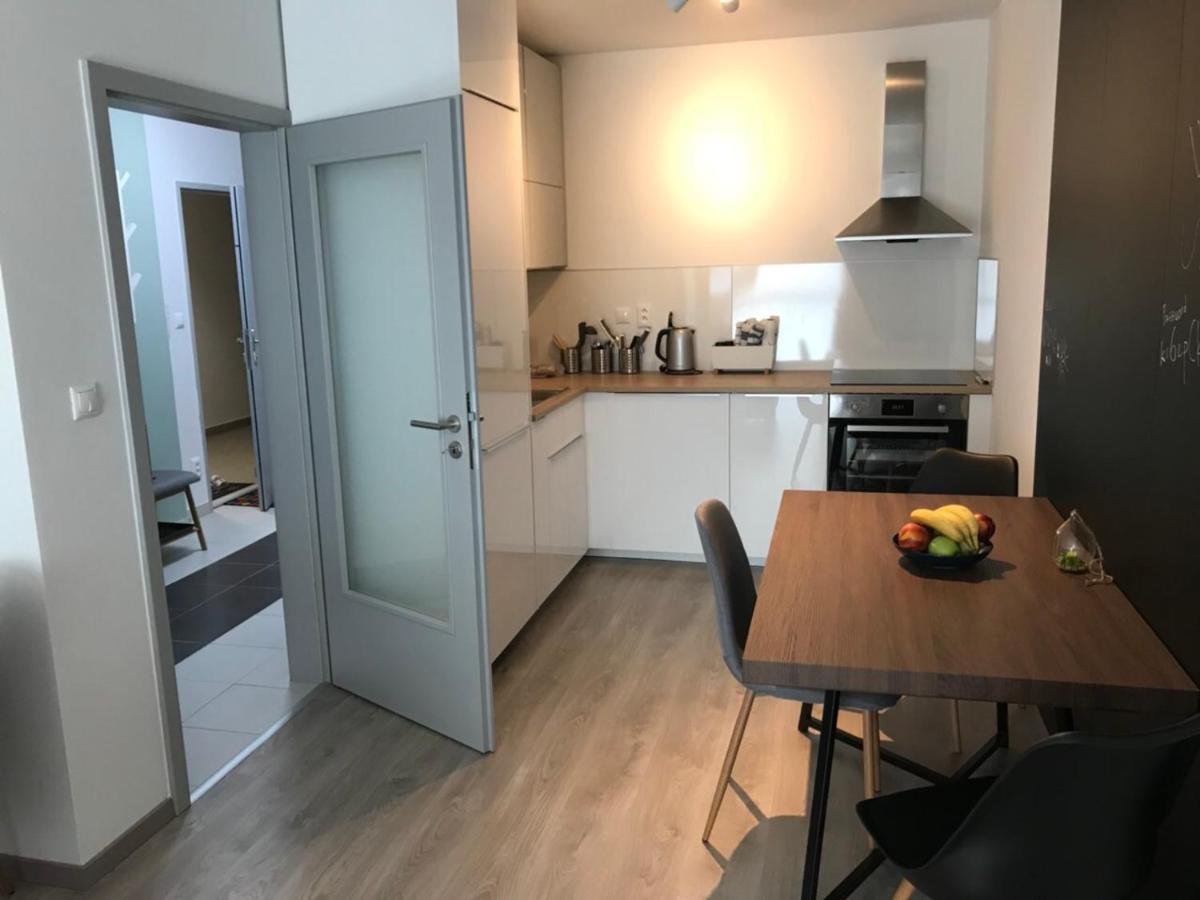 Samorin Modern Apartmens Private Parking - Air Conditioning Esterno foto