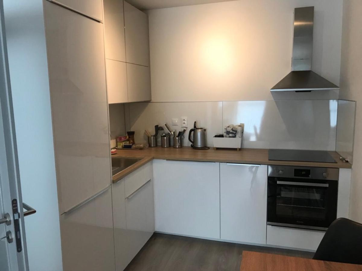 Samorin Modern Apartmens Private Parking - Air Conditioning Esterno foto
