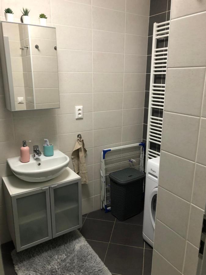 Samorin Modern Apartmens Private Parking - Air Conditioning Esterno foto